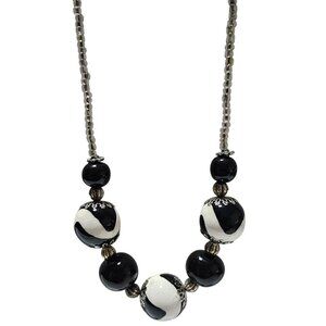 Elegant Chunky Beaded Necklace Black White Beads Statement Fashion Jewelry Women